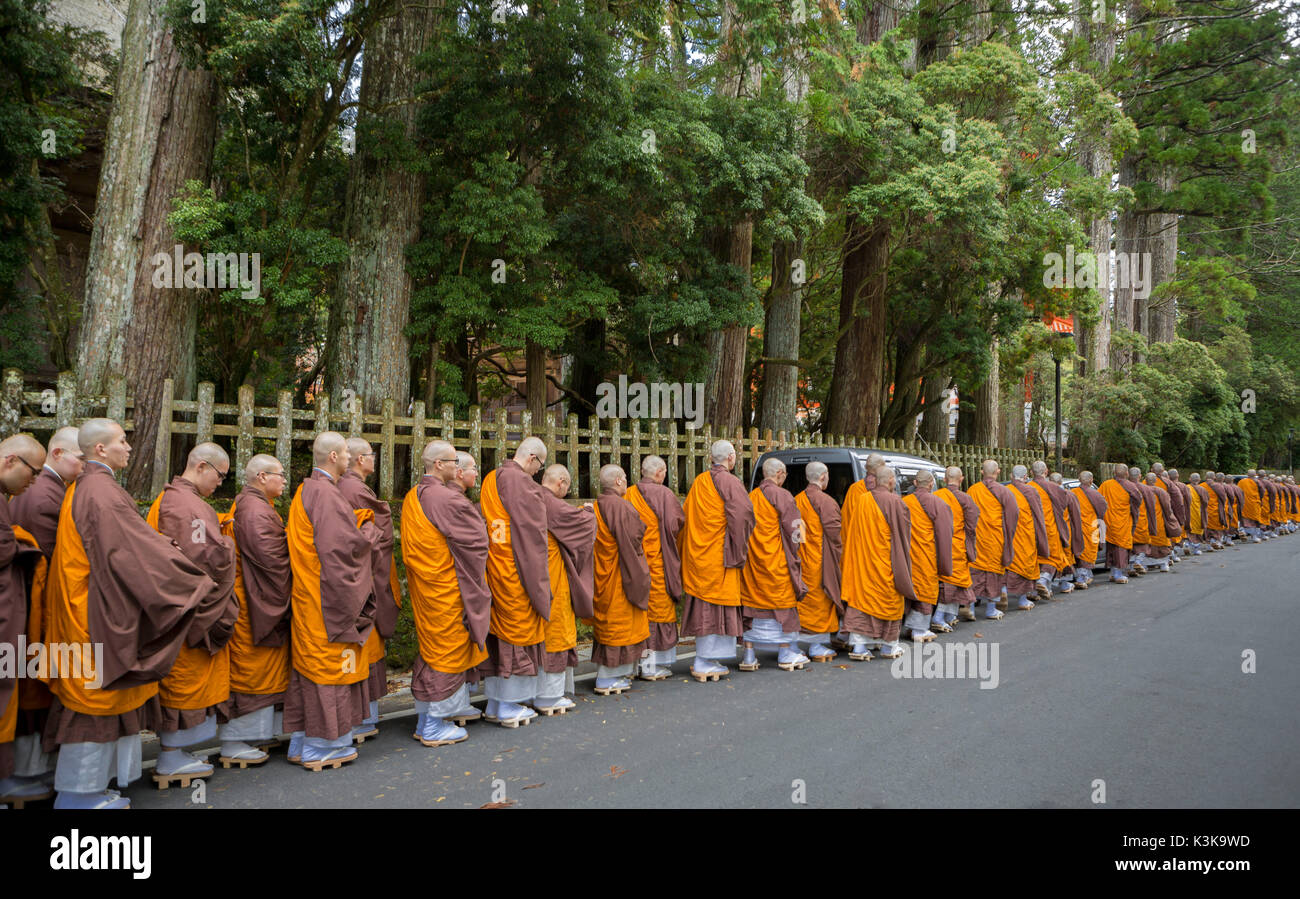 Le Japon, la ville de Koyasan Kongobuji,Temple, des moines Banque D'Images