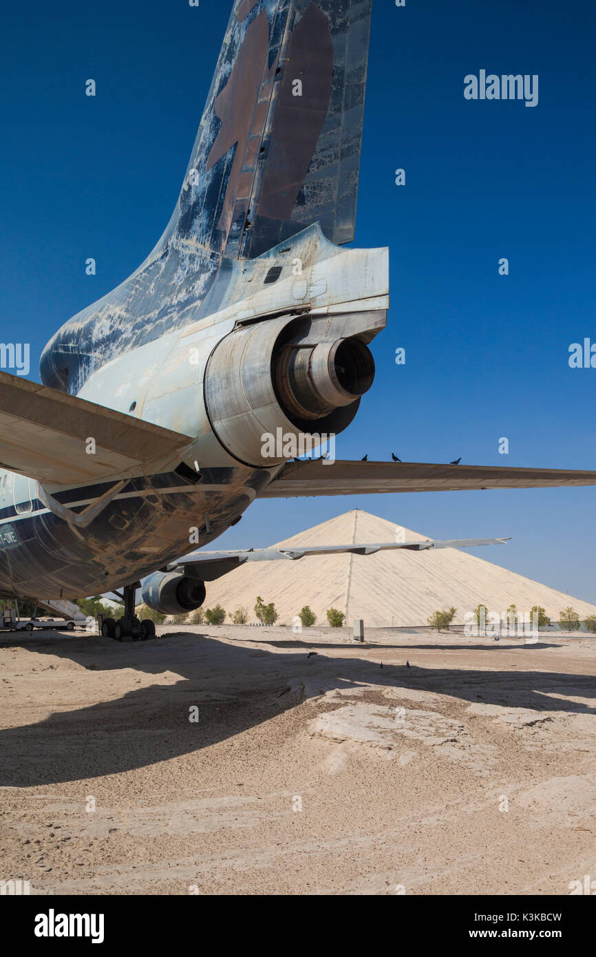 Émirats arabes unis, Abu Dhabi, Shanayl, Lockheed L-1011 avion de ligne, abandonnés dans le désert Banque D'Images