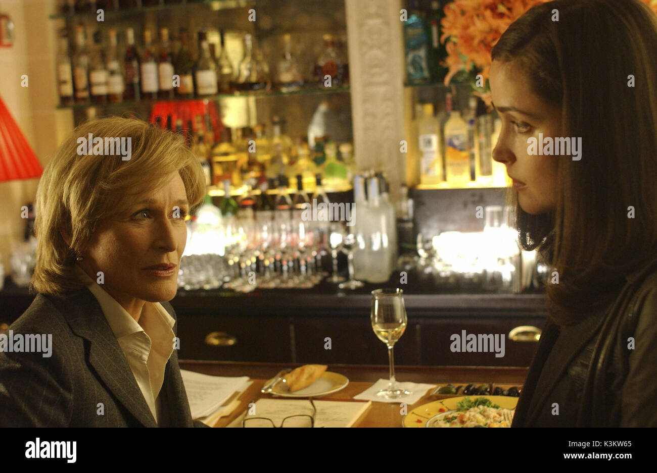 Rose byrne and glenn close Banque de photographies et d’images à haute ...