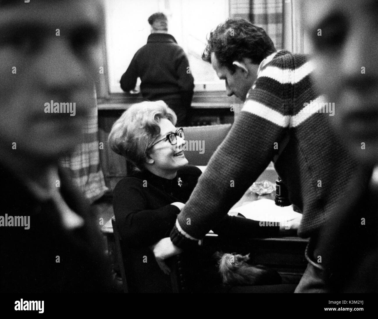 VANESSA REDGRAVE ET TONY RICHARDSON circa 1960 Vanessa Redgrave et Tony Richardson circa 1960 Banque D'Images VANESSA REDGRAVE ET TONY RICHARDSON circa 1960 Vanessa Redgrave et Tony Richardson circa 1960 Banque D'Images