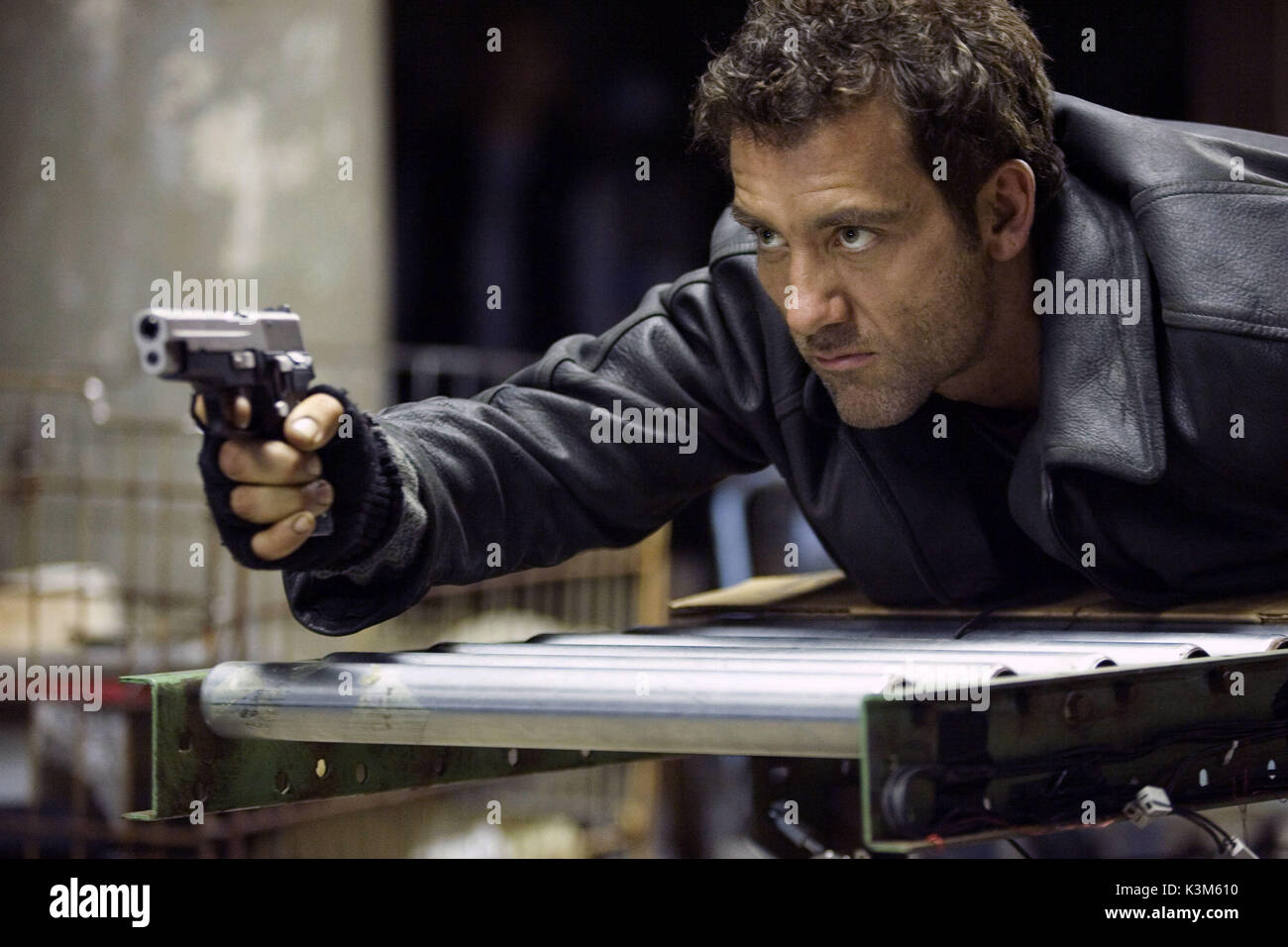 SHOOT 'em up [2007] NOUS CLIVE OWEN shoot 'em up Date : 2007 Banque D'Images