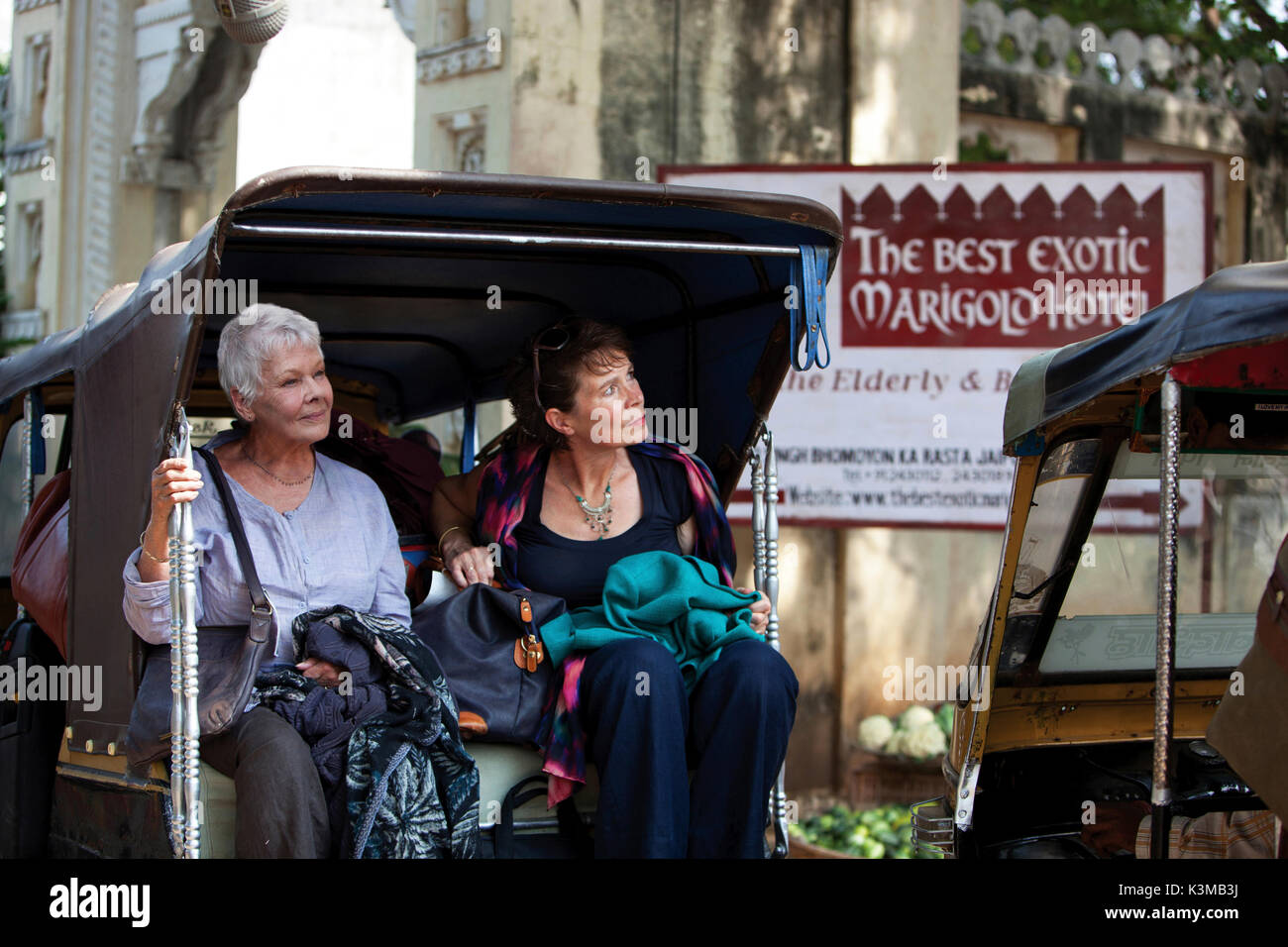 Le MEILLEUR HÔTEL MARIGOLD EXOTIQUES [BR / NOUS / UAE 2011] Judi Dench, CELIA IMRIE Date : 2011 Banque D'Images