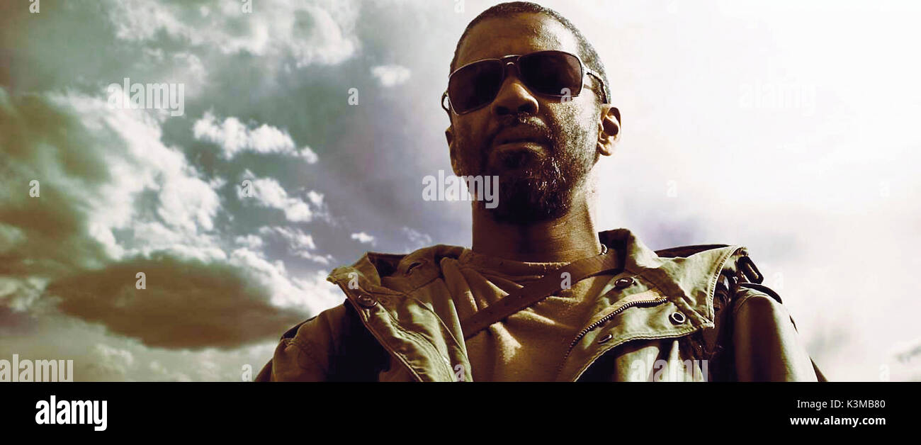 Le LIVRE D'ELI [2010] Denzel Washington Date : 2010 Banque D'Images