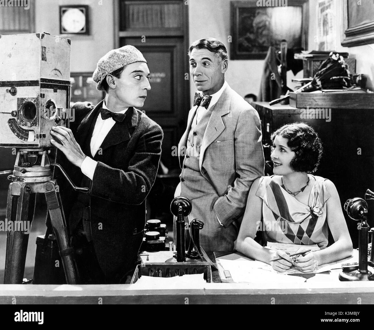 Le caméraman nous [1928] Buster Keaton, SIDNEY BRACEY, MARCELINE DAY Date : 1928 Banque D'Images