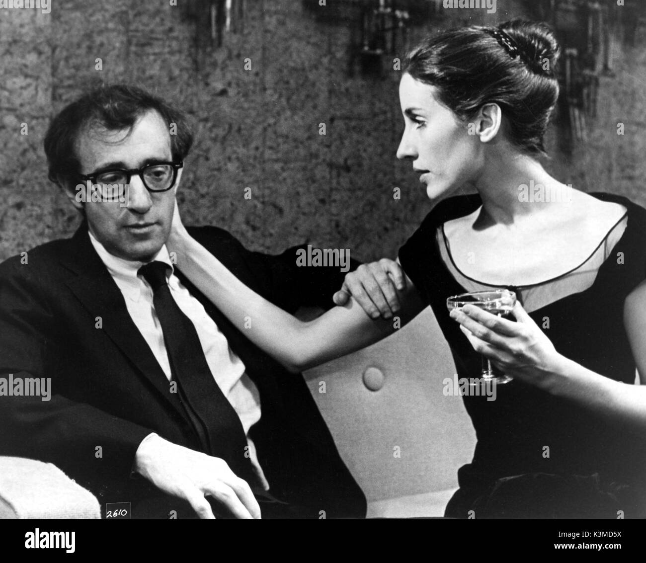 L'AVANT Nous [1976] Woody Allen, ANDREA MARCOVICCI Date : 1976 Banque D'Images