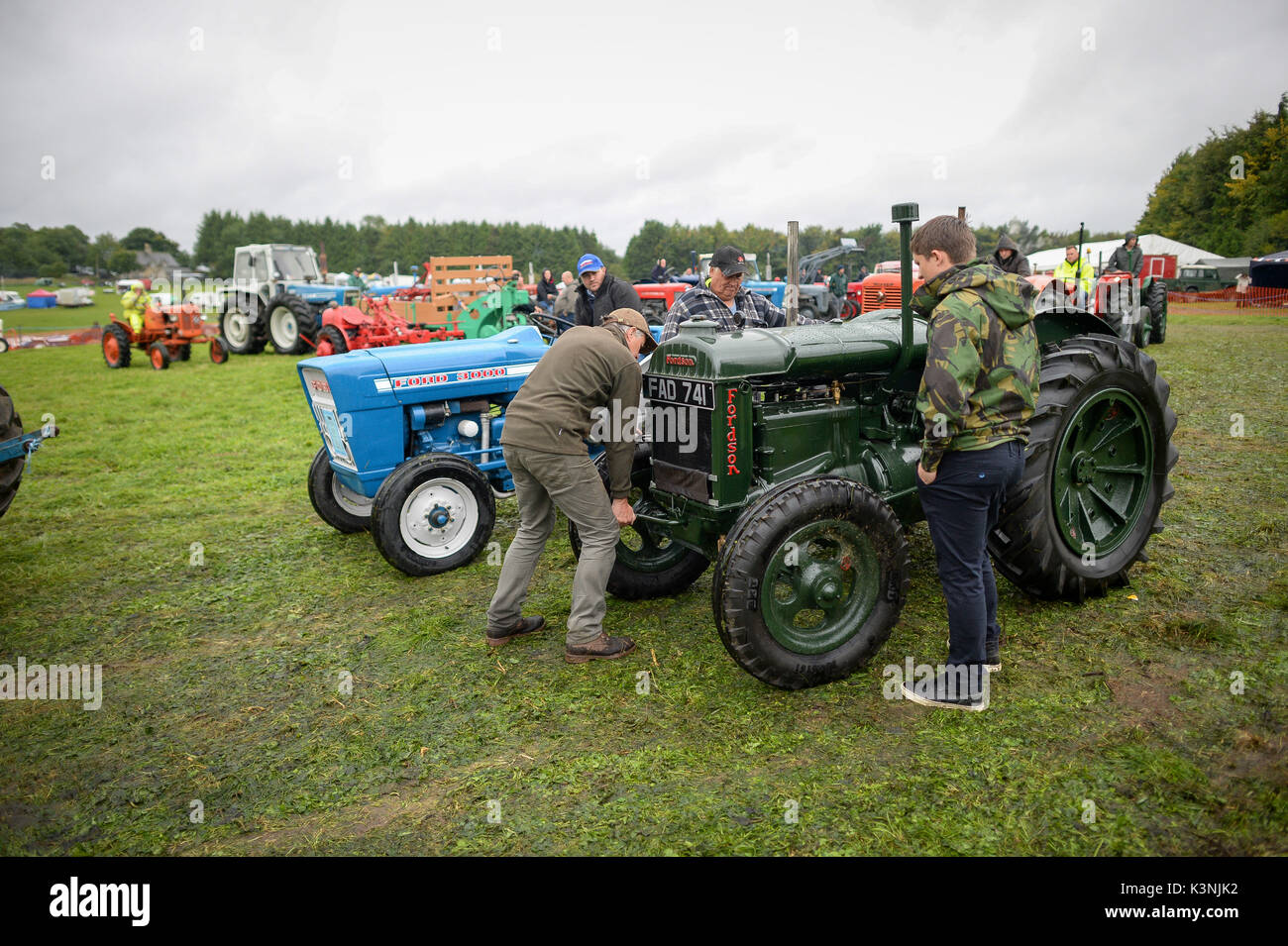 Amateurs De Tracteurs Banque D Image Et Photos Alamy Amateurs De Tracteurs Banque D Image Et Photos Alamy