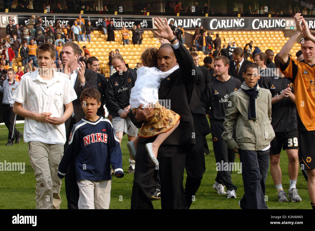 Joueur de Paul Ince avec ses enfants et son fils Tom Ince (droite) Banque D'Images