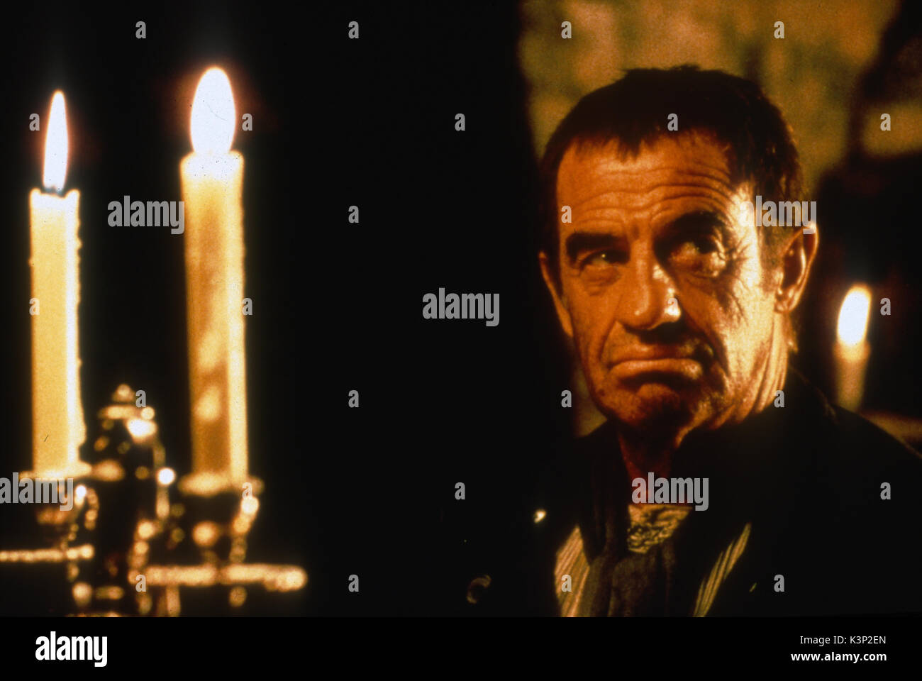 LES MISERABLES [EN 1995] JEAN-PAUL BELMONDO comme Jean Valjean Date : 1995 Banque D'Images