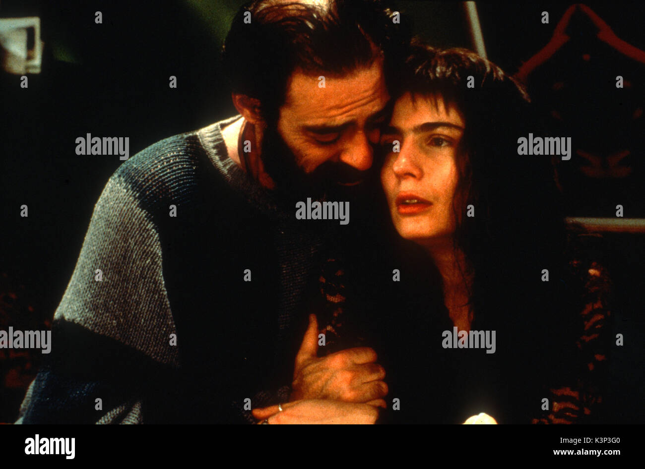 THE SWEET HEREAFTER [CAN 1997] CARL PASTKO, Arsinee Khanjian Date : 1997 Banque D'Images