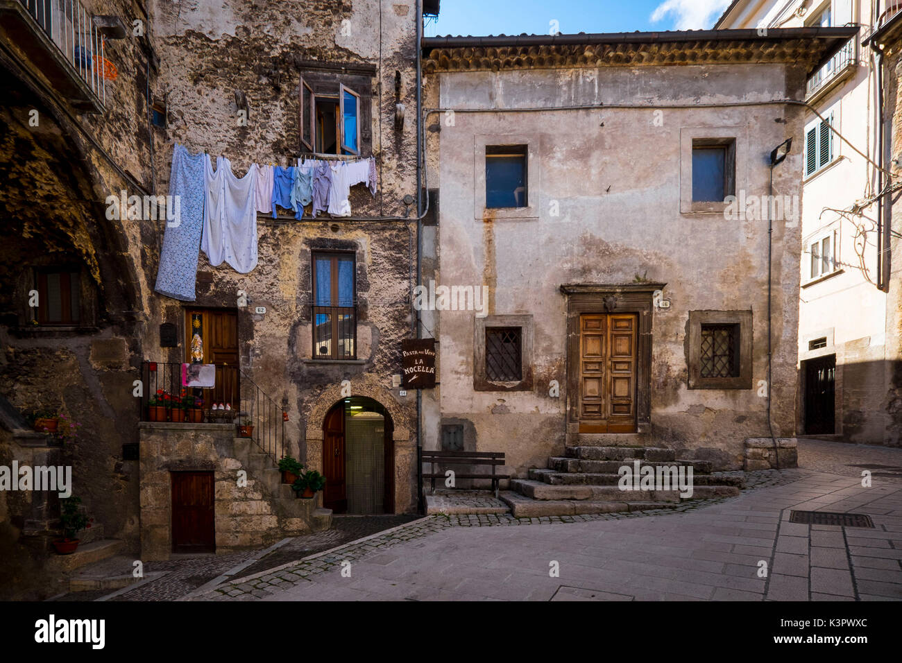 Scanno, Abruzzo, Italie centrale, Europe. Un maisons typiques de Scanno. Banque D'Images