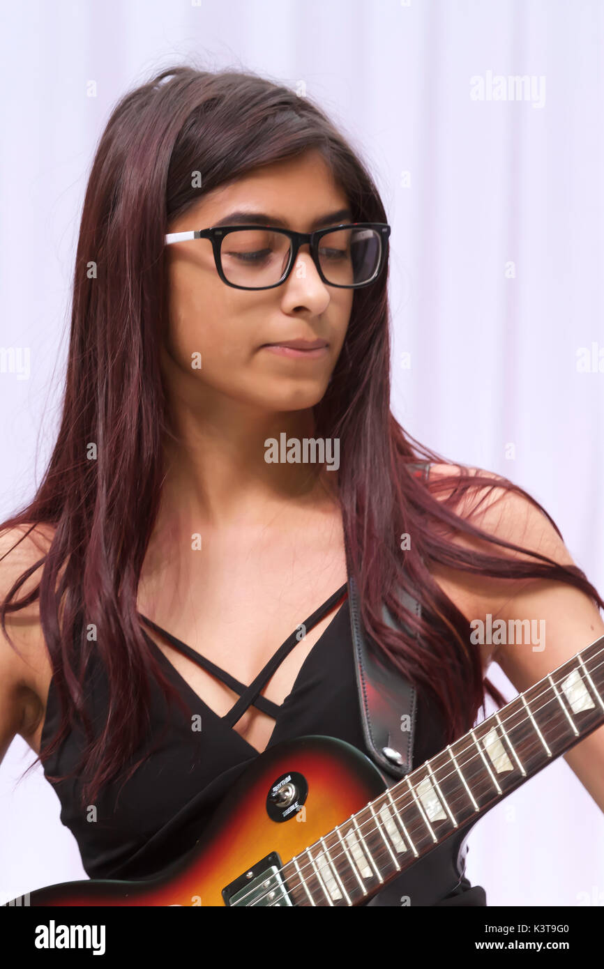 Londres, Royaume-Uni. Sep, 2017 3. Charis Bechan au maire de Londres Concerts Grand Final qui a eu lieu à Westfield, bergers Bush, London. Douze finalistes il bataille .Concerts est plus qu'un concours. Pour ceux qui restent le cours, une foule de possibilités s'ouvre à eux par une plus large Busk à Londres - programme payé pas cher, les terres privées de la rue avec le potentiel de gains de travail, la gestion de l'événement et de l'industrie l'accès. Credit : Keith Larby/Alamy Live News Banque D'Images