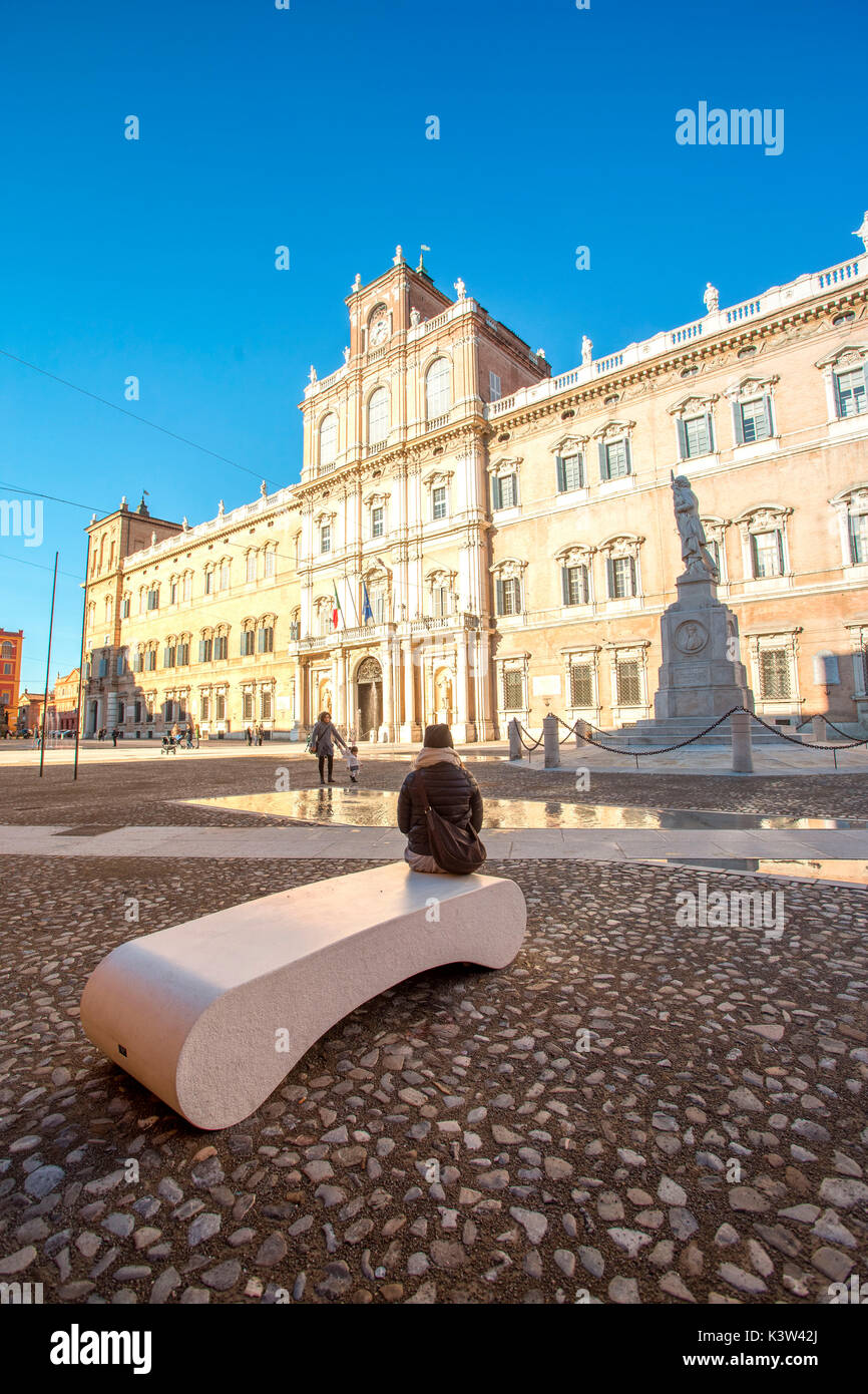 Modène, Émilie-Romagne, Italie. Piazza Roma Banque D'Images