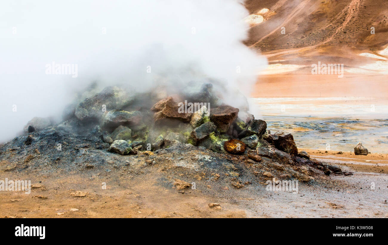 Zone géothermique Hverir, l'Islande, l'Europe. Banque D'Images