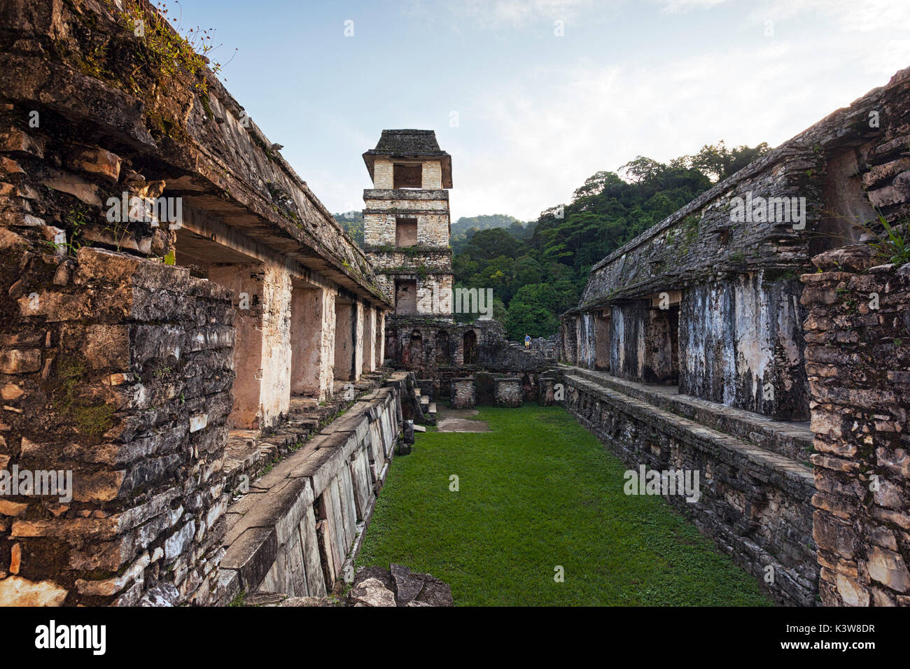 Le Palace, site archéologique de Palenque, le Parc National de Palenque, Chiapas, Mexique. Banque D'Images