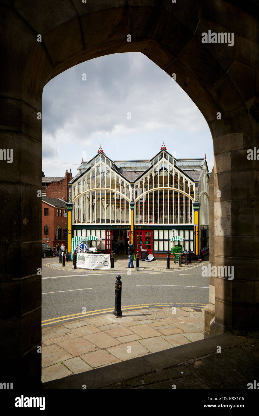 Vue du centre-ville de Stockport Cheshire dans gtr Manchester Halle historique St Banque D'Images