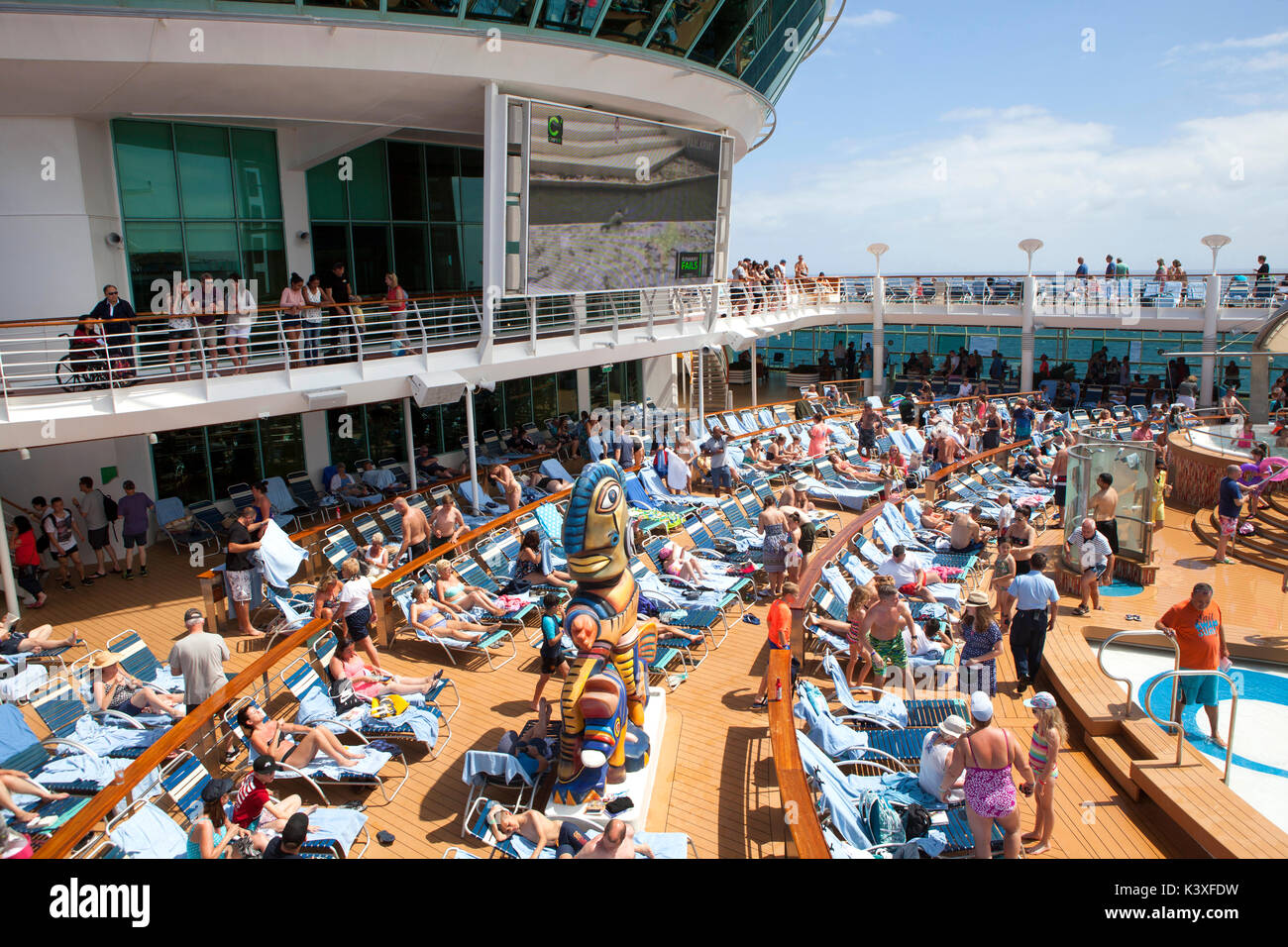 Plage de piscine 11 de Royal Caribbean Navigator of the Seas Cruise ship Banque D'Images