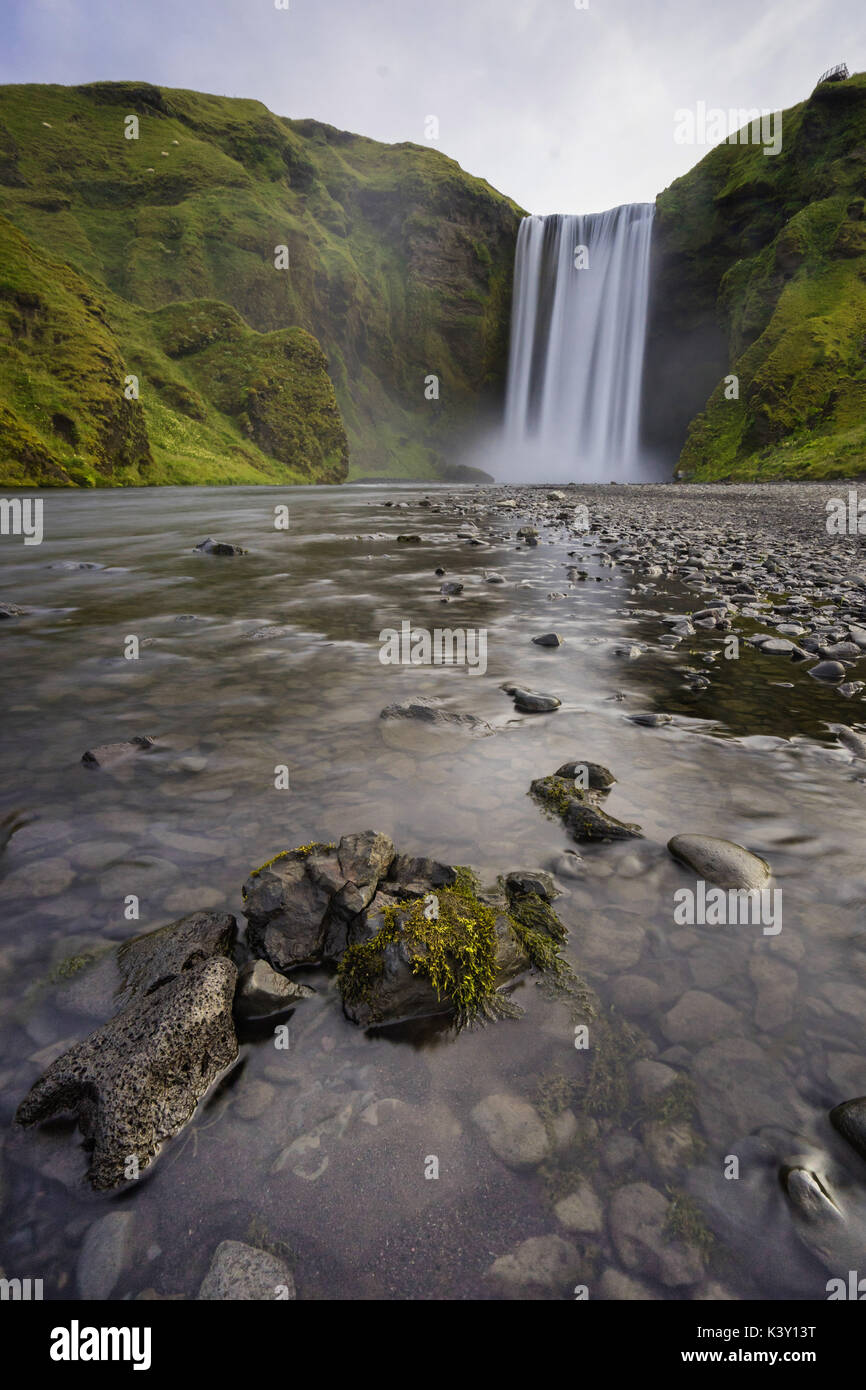 Cascade de Skogafoss, Islande Banque D'Images