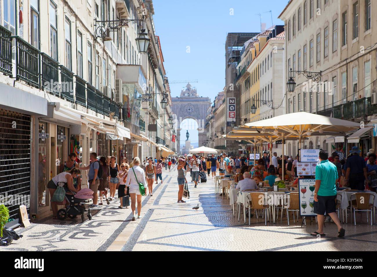 Cafés et restaurants à Lisbonne, la capitale et la plus grande ville du