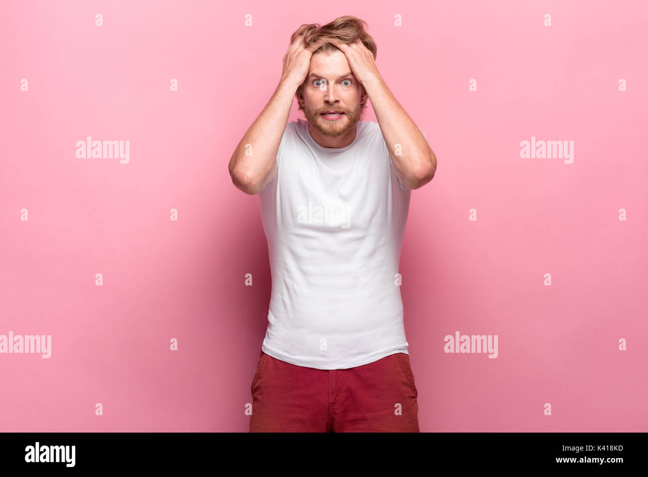 La colère et l'homme qui crie Banque D'Images