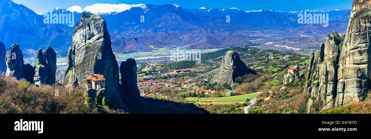 Vue panoramique des monastères des Météores, Grèce. Banque D'Images
