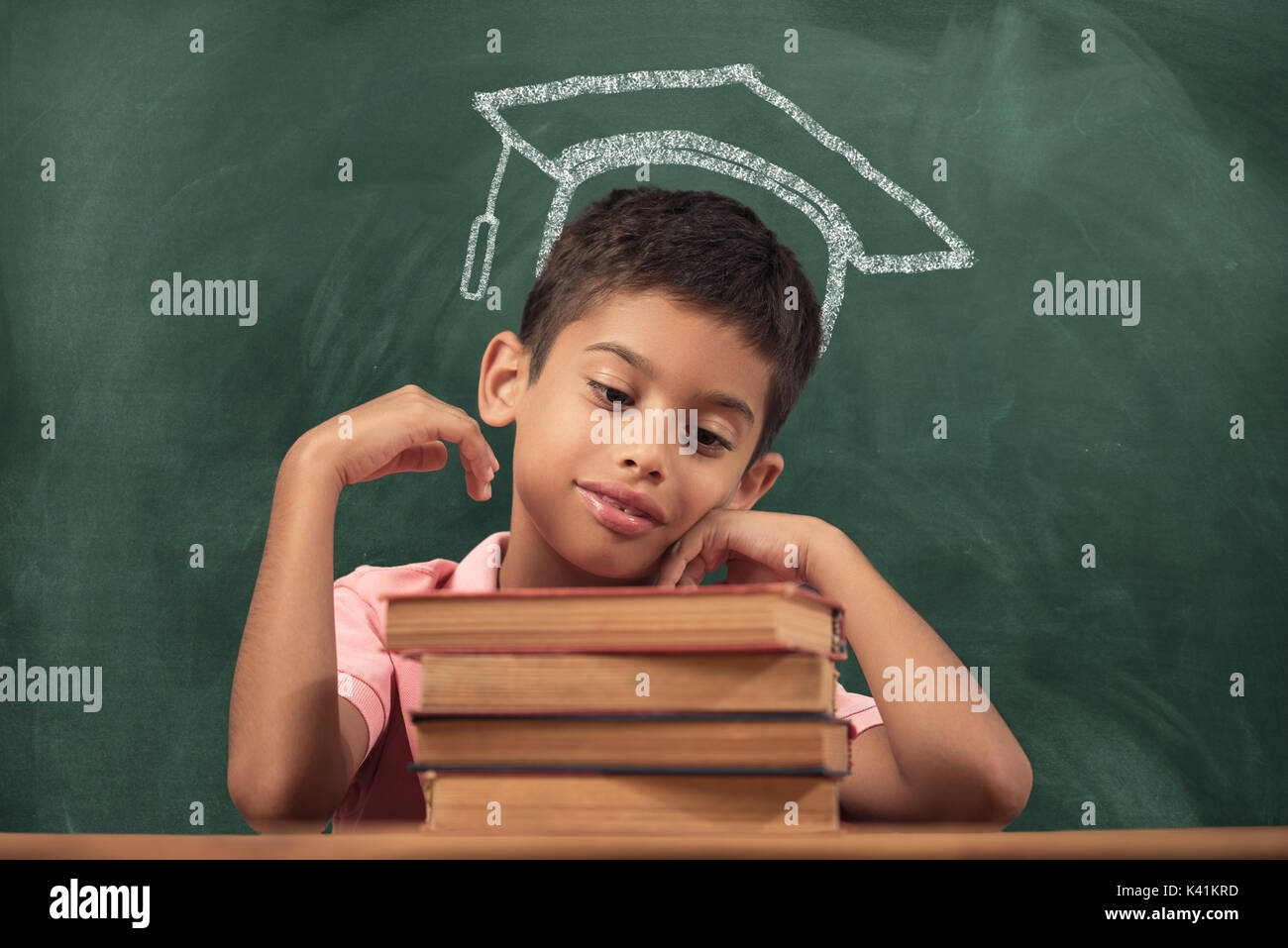 L'éducation des enfants de l'école Livre sur fond noir Banque D'Images