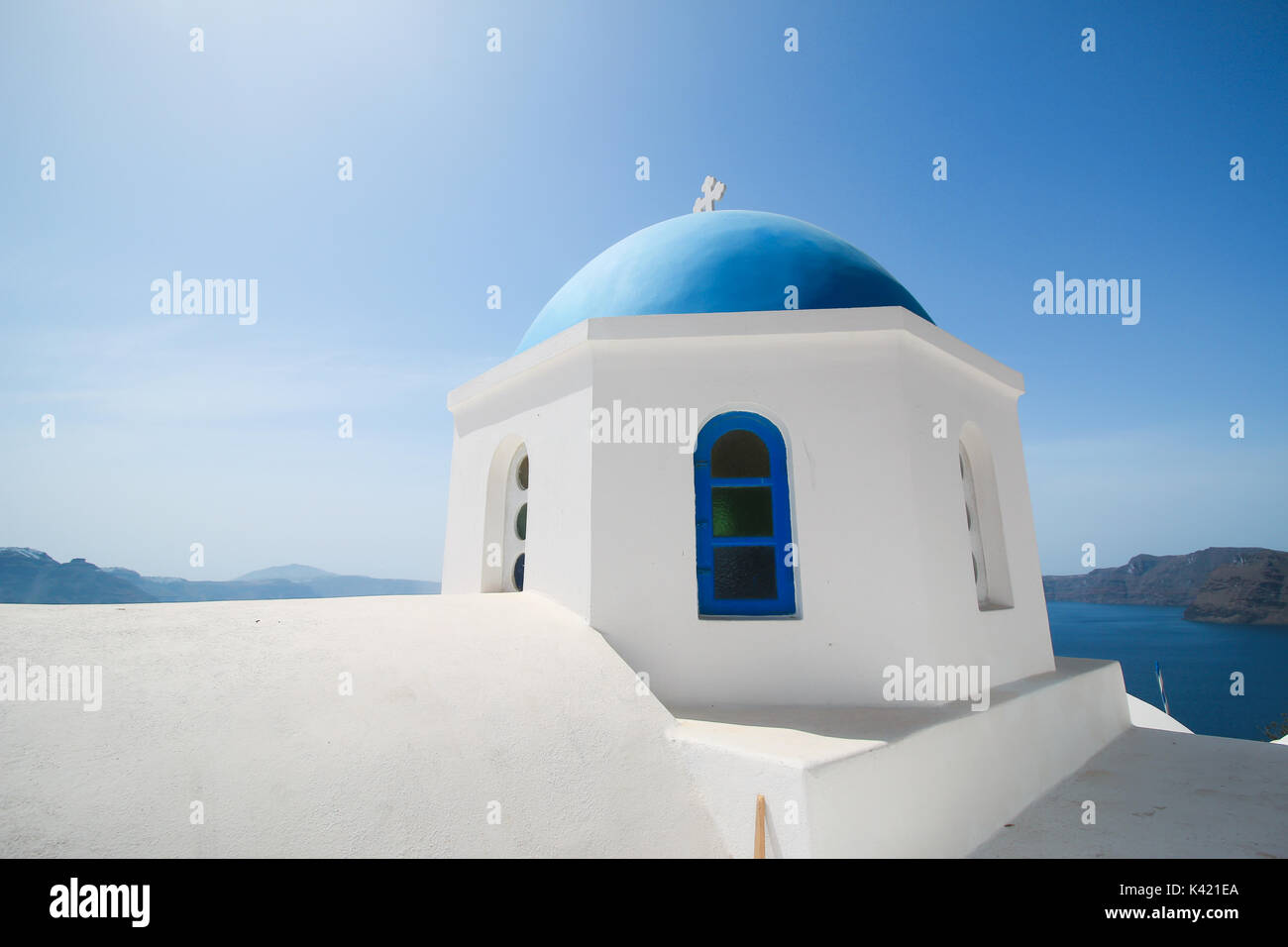 Grèce, Santorin, Oia, le temple au dôme bleu Banque D'Images