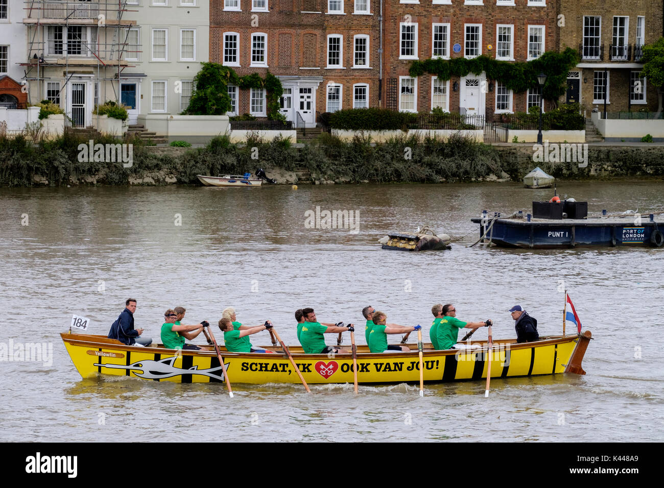 Le grand fleuve Race événement annuel des bateaux à rames sur la Tamise Banque D'Images