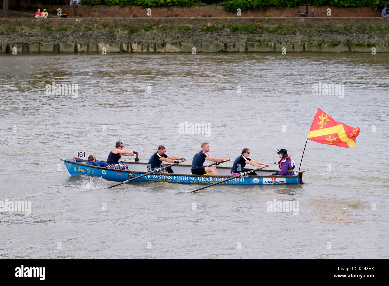 Le grand fleuve Race événement annuel des bateaux à rames sur la Tamise Banque D'Images