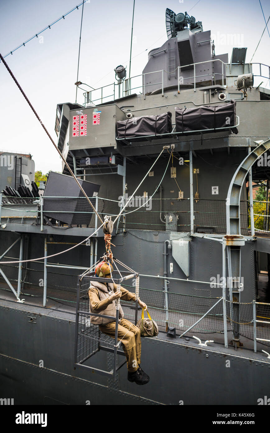 USA, New York, dans l'ouest de New York, Buffalo, Buffalo and Erie Couny Military Park, breachers bouée, système utilisé pour transférer les gens entre deux navires en mouvement Banque D'Images