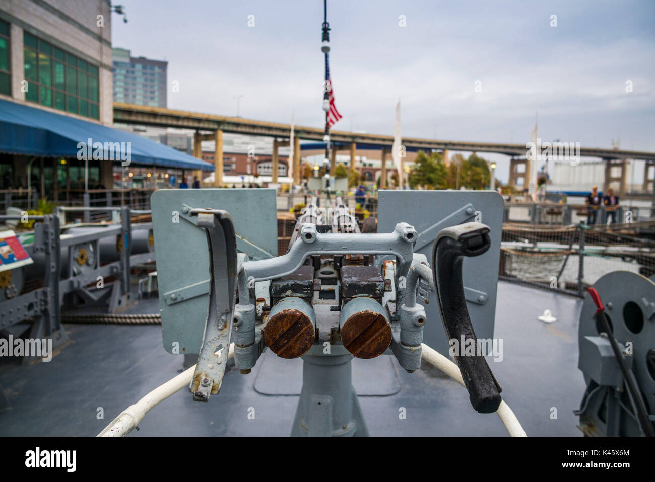 USA, New York, dans l'ouest de New York, Buffalo, Buffalo and Erie Couny Military Park, canon à bord Banque D'Images