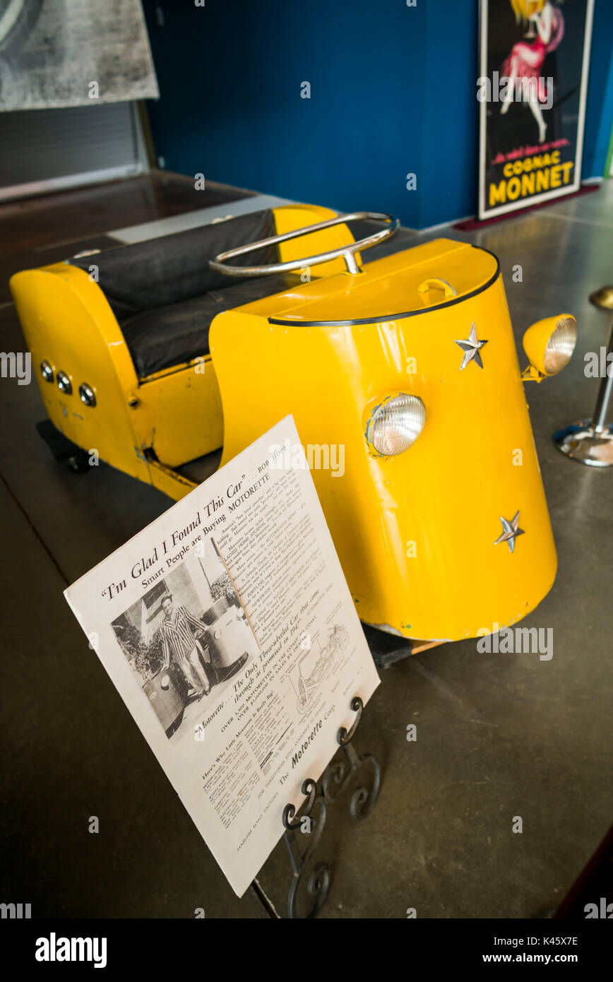 USA, New York, dans l'ouest de New York, Buffalo, le Buffalo Transportation Pierce-Arrow Museum, 1946 Motorette mini-voiture Banque D'Images