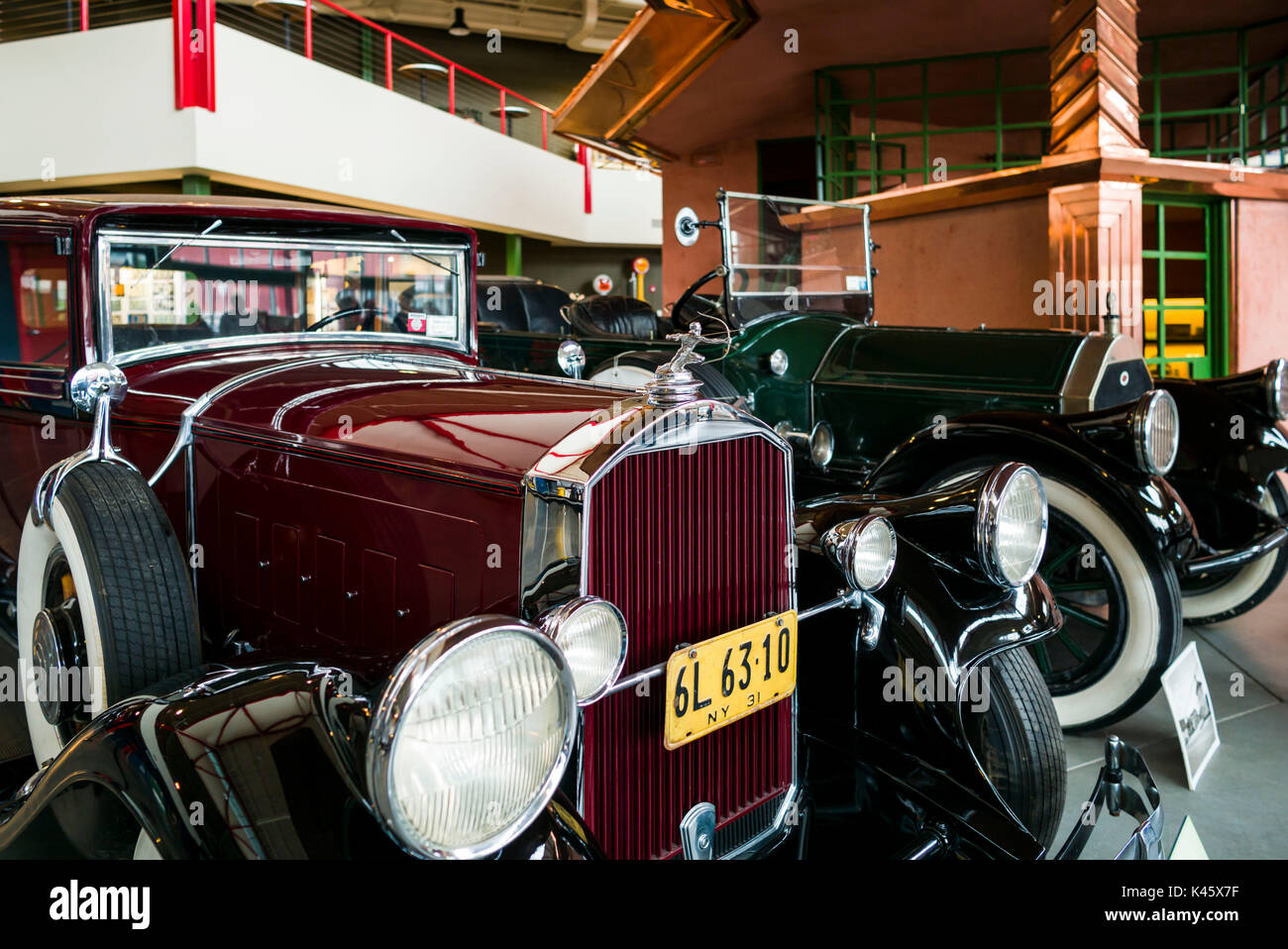 USA, New York, dans l'ouest de New York, Buffalo, le Buffalo Transportation Pierce-Arrow Museum, 1930 Pierce Arrow - ornement de capot Banque D'Images