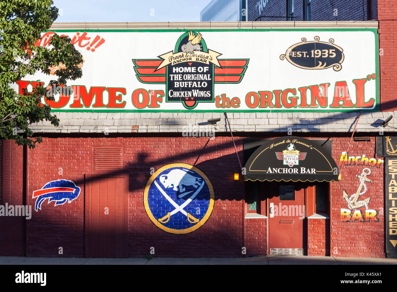 USA, New York, dans l'ouest de New York, Buffalo, dans l'Anchor Bar, crédité pour avoir inventé en 1964 Chcken Wings Buffalo Banque D'Images