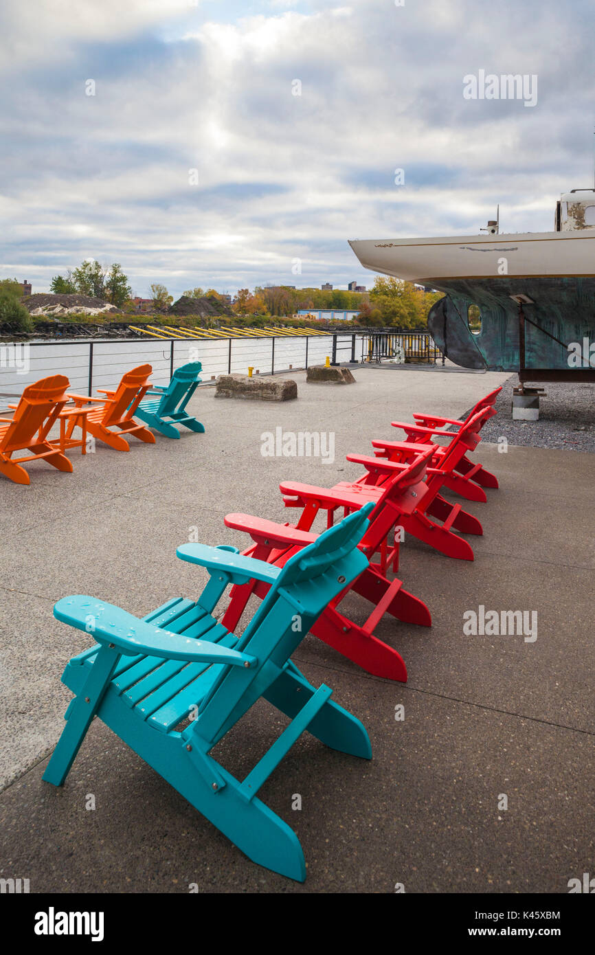 USA, New York, dans l'ouest de New York, Buffalo, Silo, ville nouvelle de divertissement autour de silos à grains rénové Banque D'Images