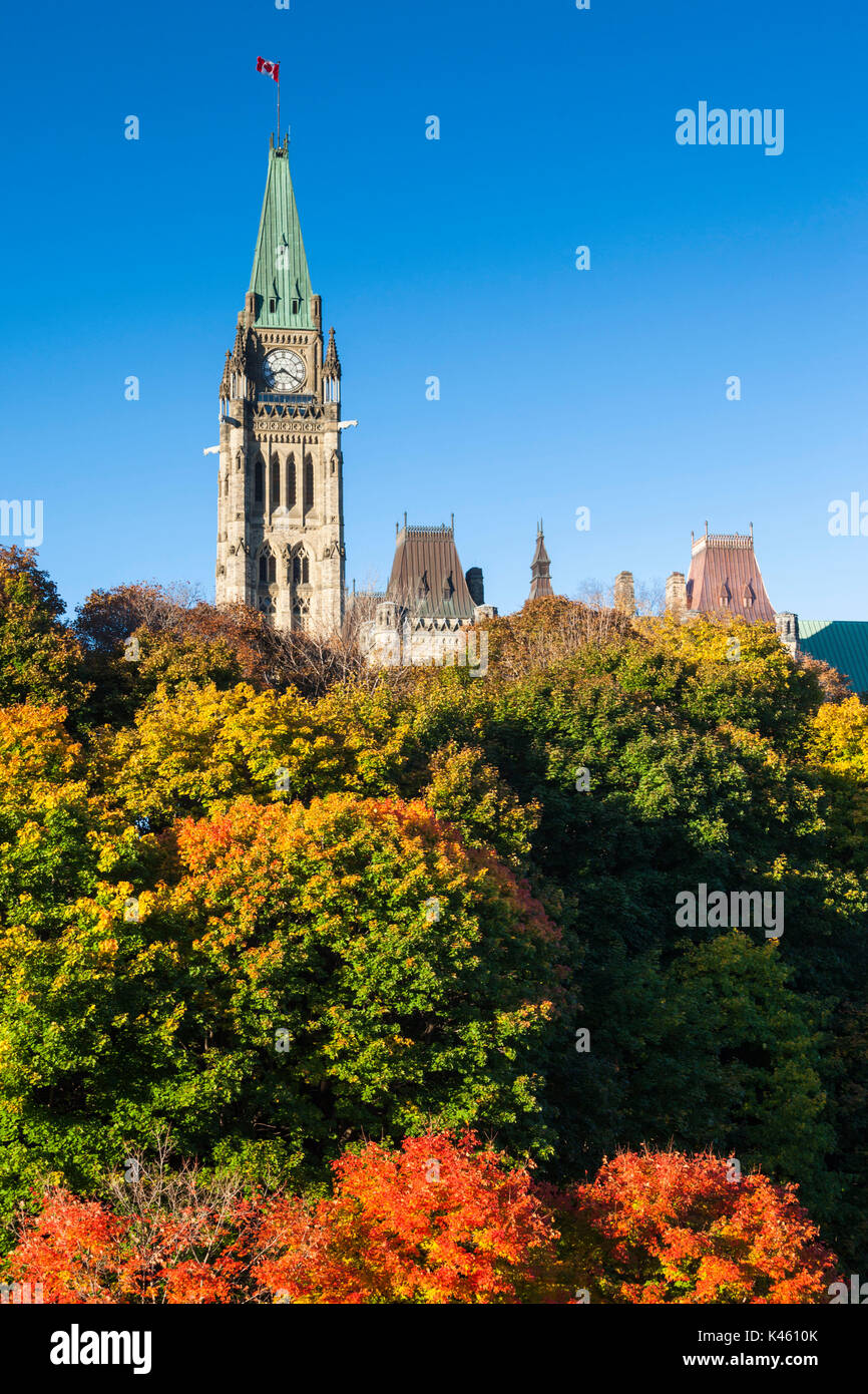 Le Canada, l'Ontario, Ottawa, capitale du Canada, l'édifice du Parlement, la Tour de la paix, l'aube Banque D'Images