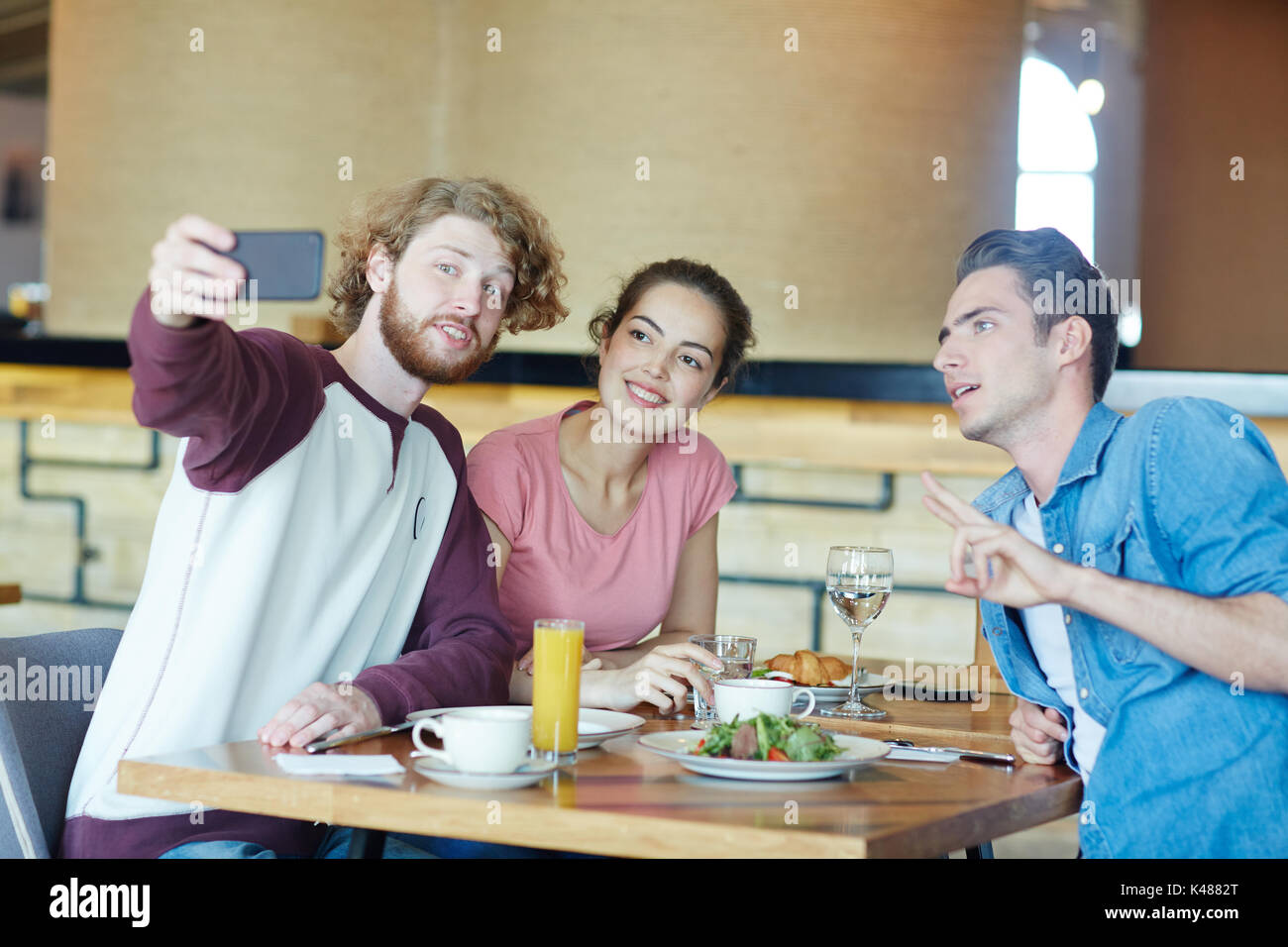 Par selfies le déjeuner Banque D'Images