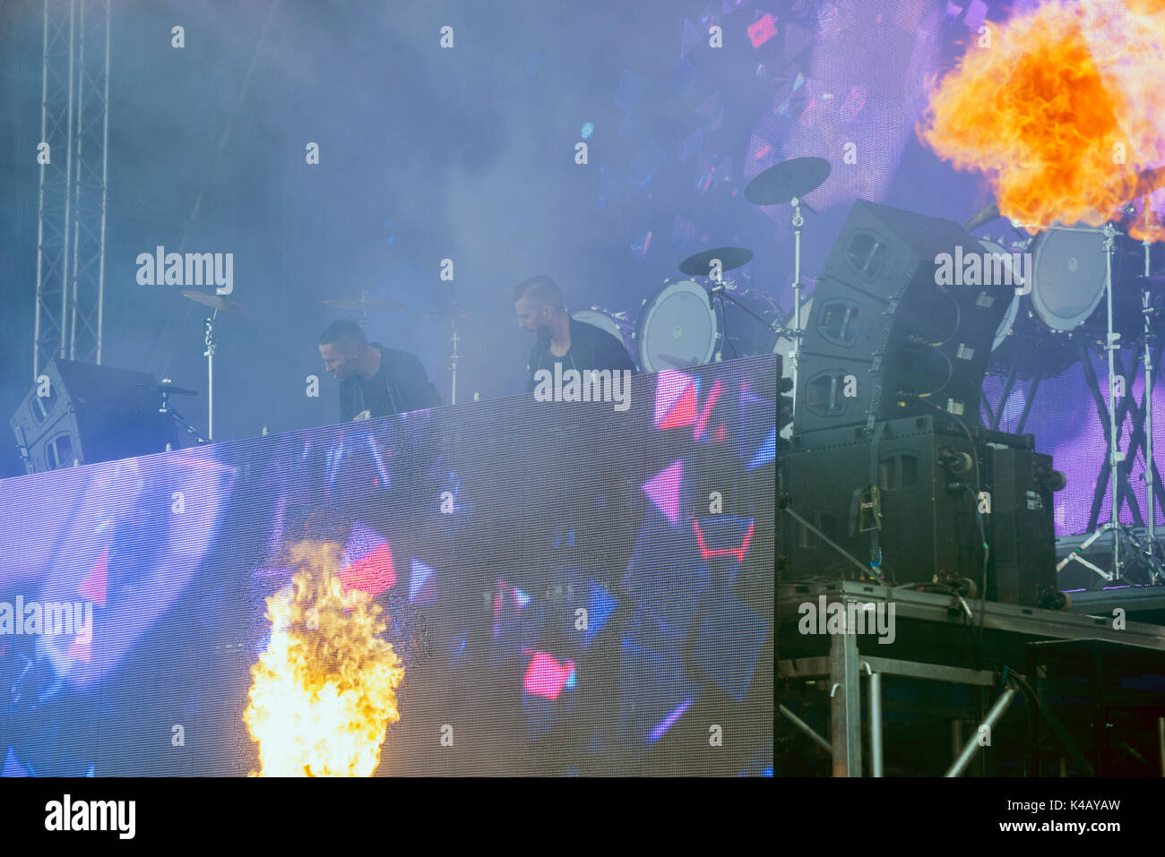 Turku, Finlande 8e juillet 2017 Duo suédois Galantis fonctionne à l'édition 2017 de l'Open Air Festival Ruisrock finlandais Banque D'Images