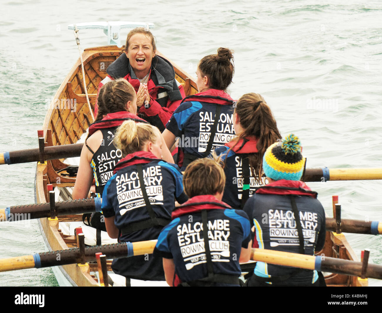 03rd, 2017, septembre. Mesdames des championnats annuels et de moins de 16 ans catégories de Cornish historique pilote bateau traditionnel concert aviron au NW Banque D'Images