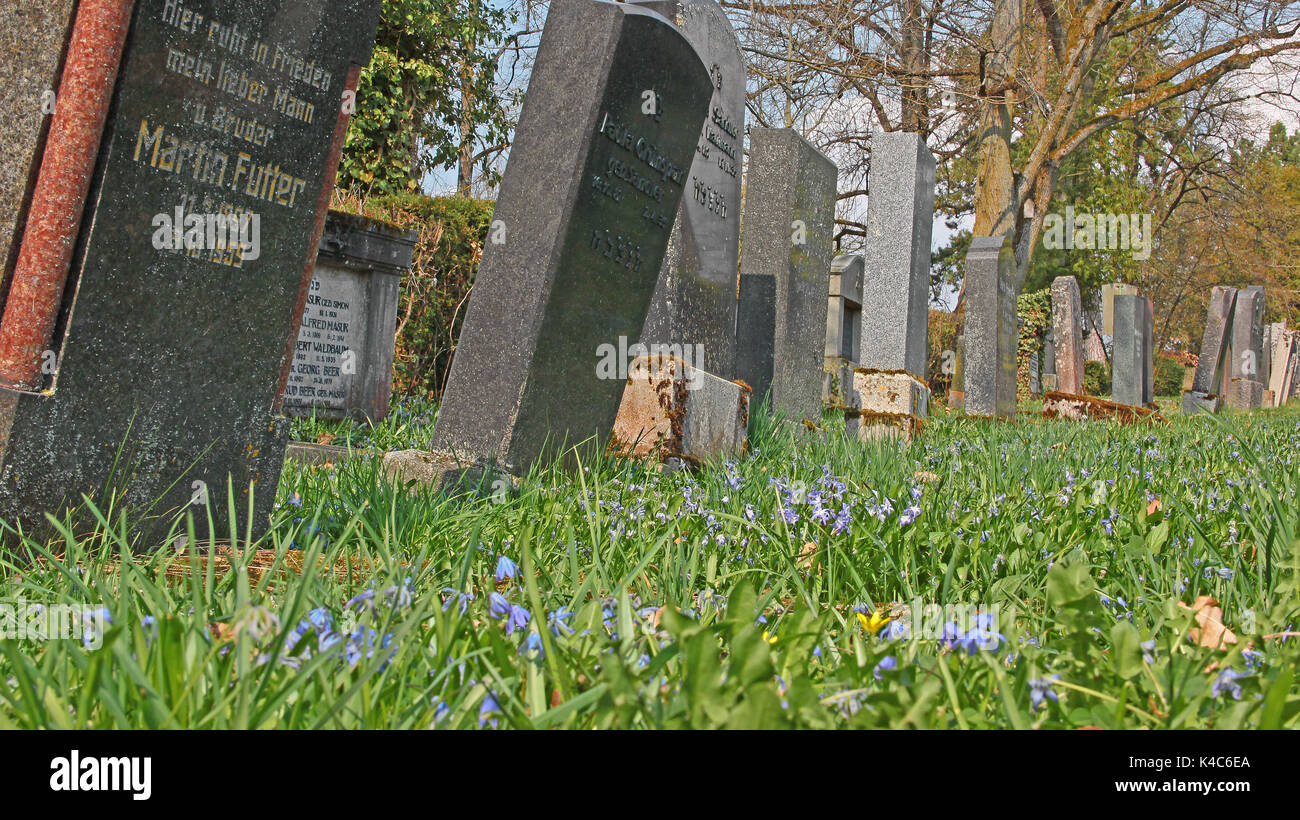 Pierres gravilleront le cimetière juif de Coburg Banque D'Images