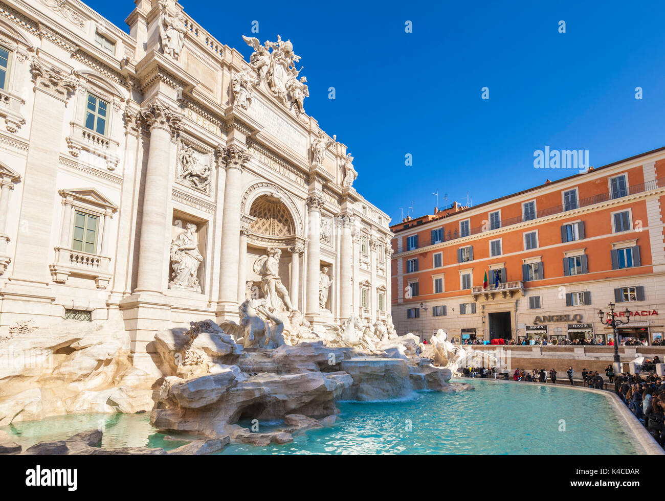 ROME ITALIE Rome Italie nouveau nettoyage de la fontaine de Trevi soutenu par le Palazzo Poli Italie Lazio Rome de jour eu Europe Banque D'Images