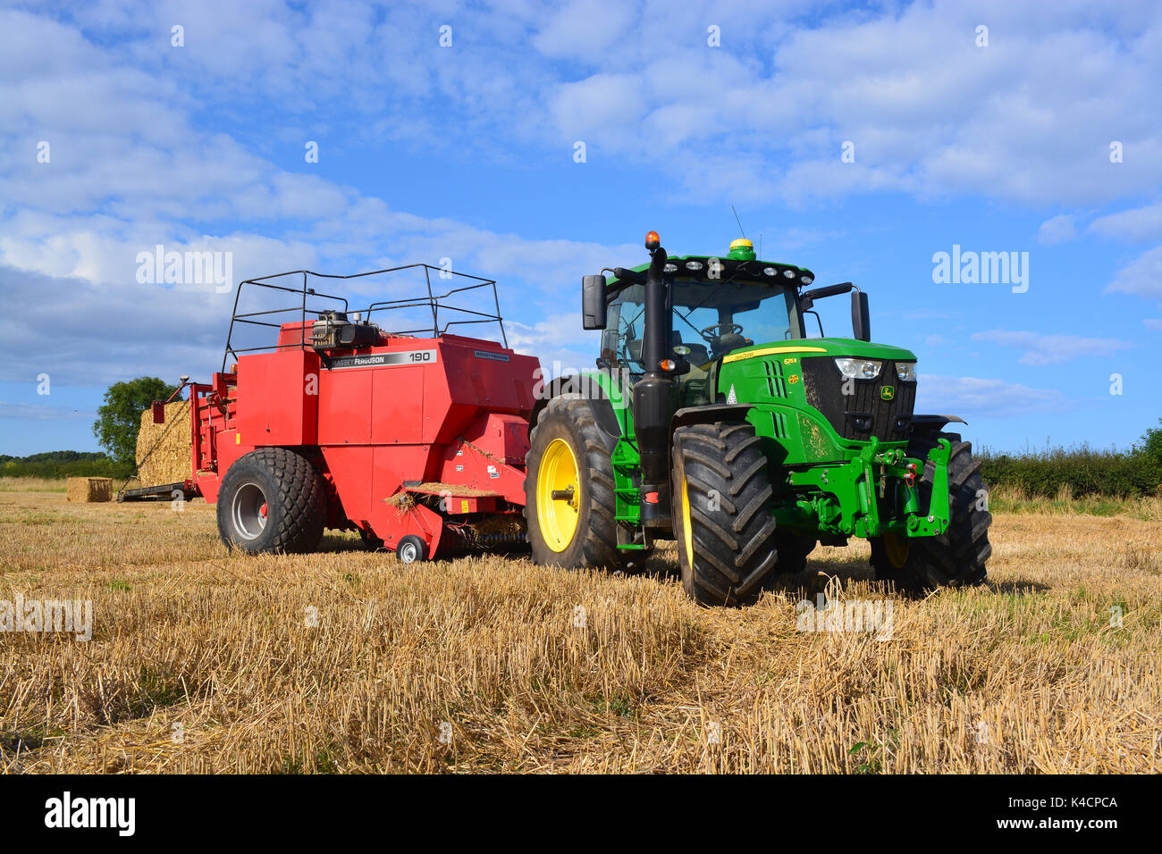 Tracteur John Deere 6215R Banque D'Images
