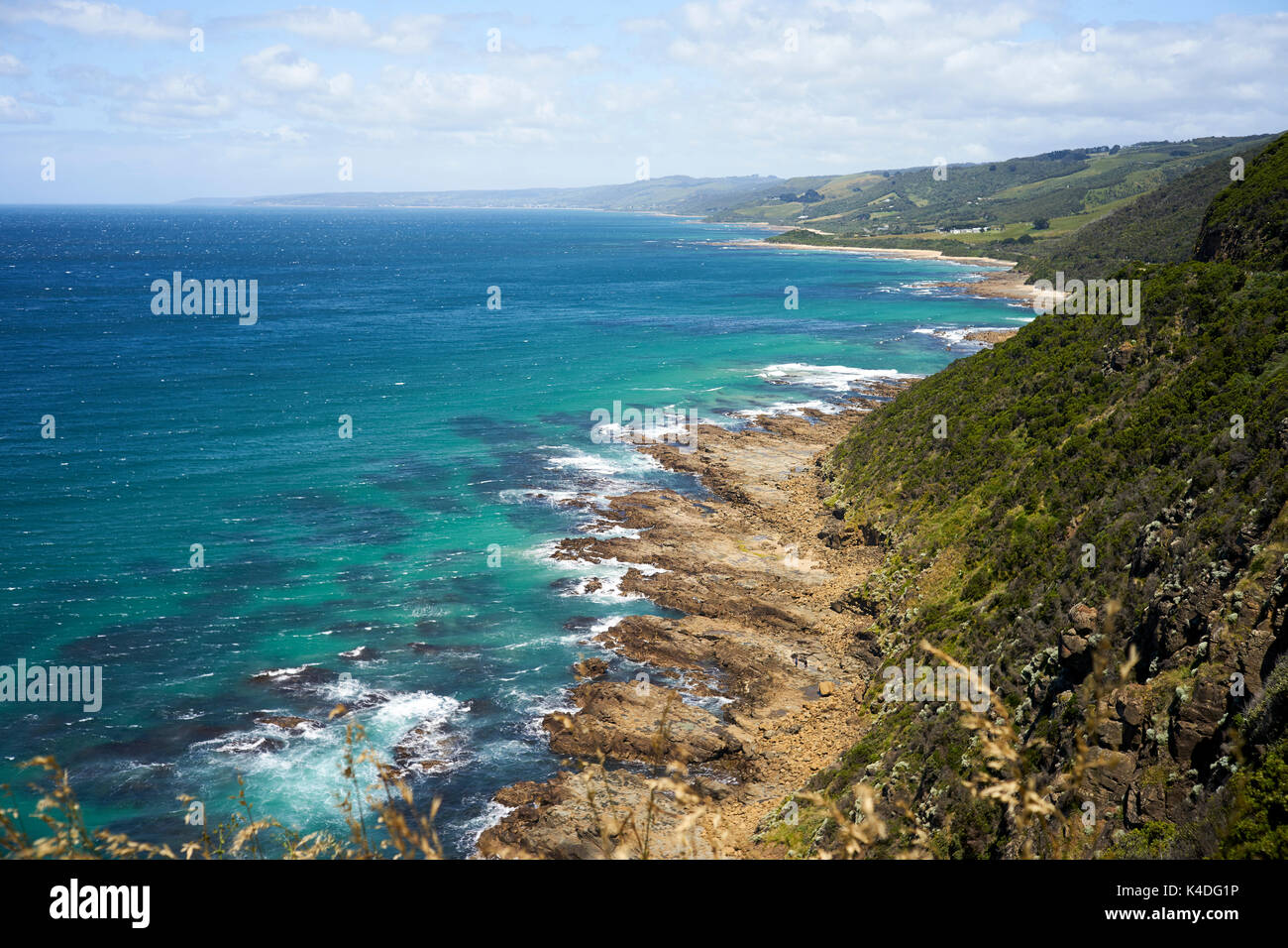 Côte Rocheuse rugueuse à Great Ocean Road en Australie Banque D'Images