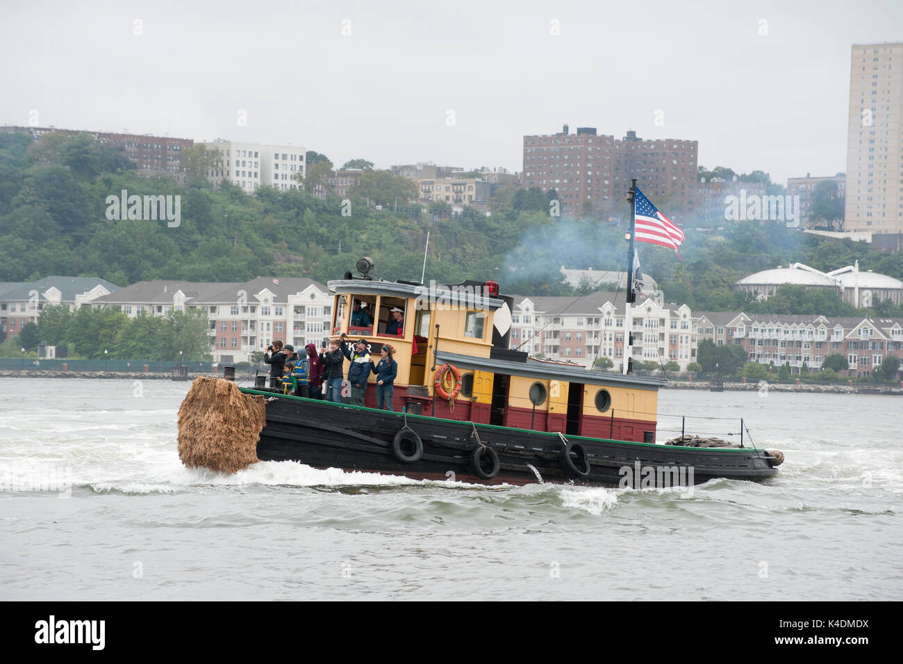 Le South Street Seaport Museum's tugboat, W.O. Decker, a participé à la course de remorqueurs et de la concurrence sur l'Hudson. Le 3 septembre 2017. Banque D'Images