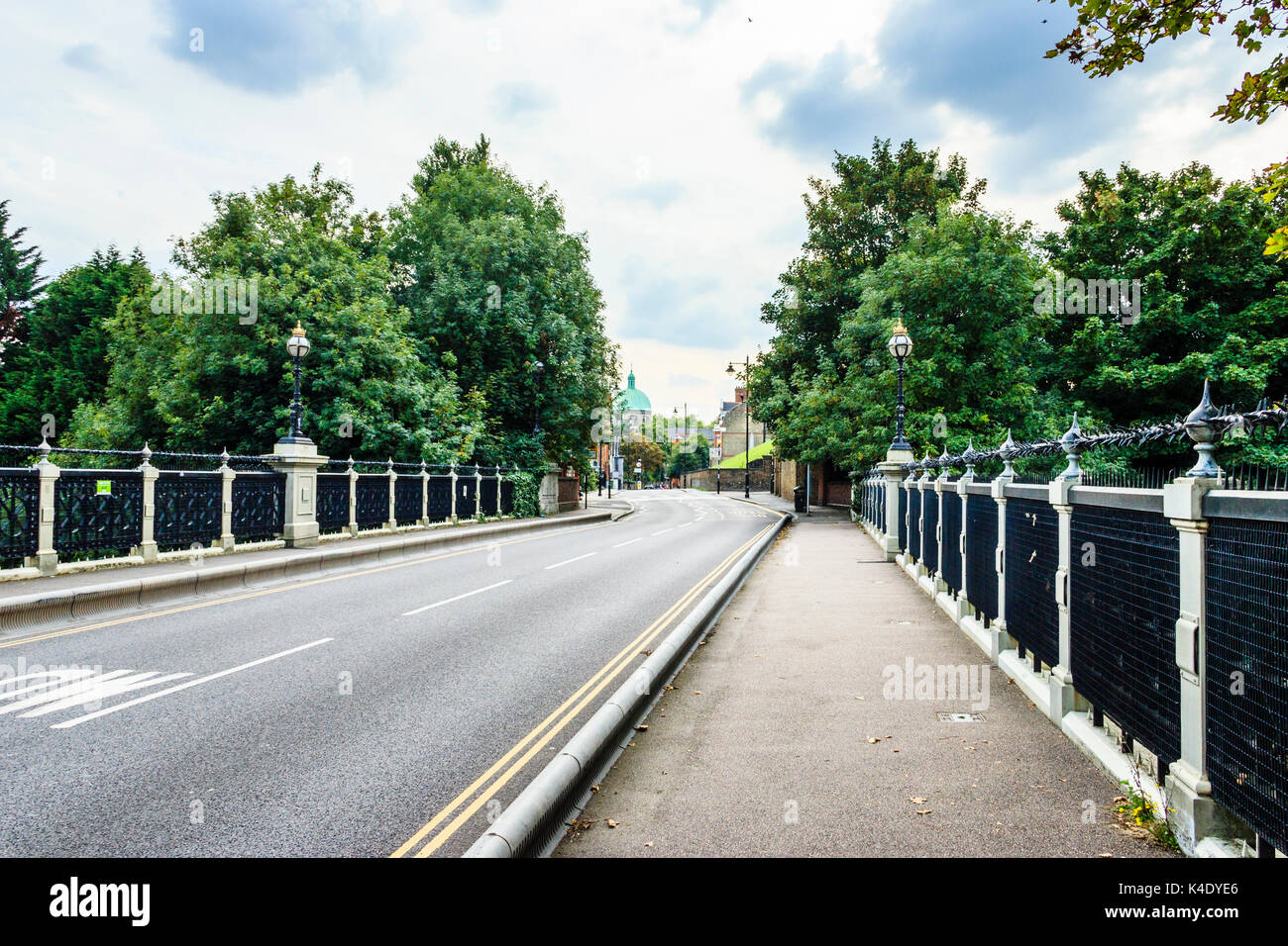 Hornsey Road Bridge, le Victorien 'Arcade' Highgate, connu pour les nombreux suicides Banque D'Images