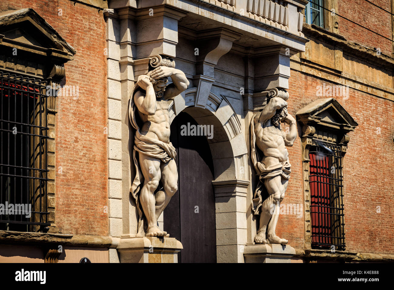 Statues, Bologne, Italie Banque D'Images