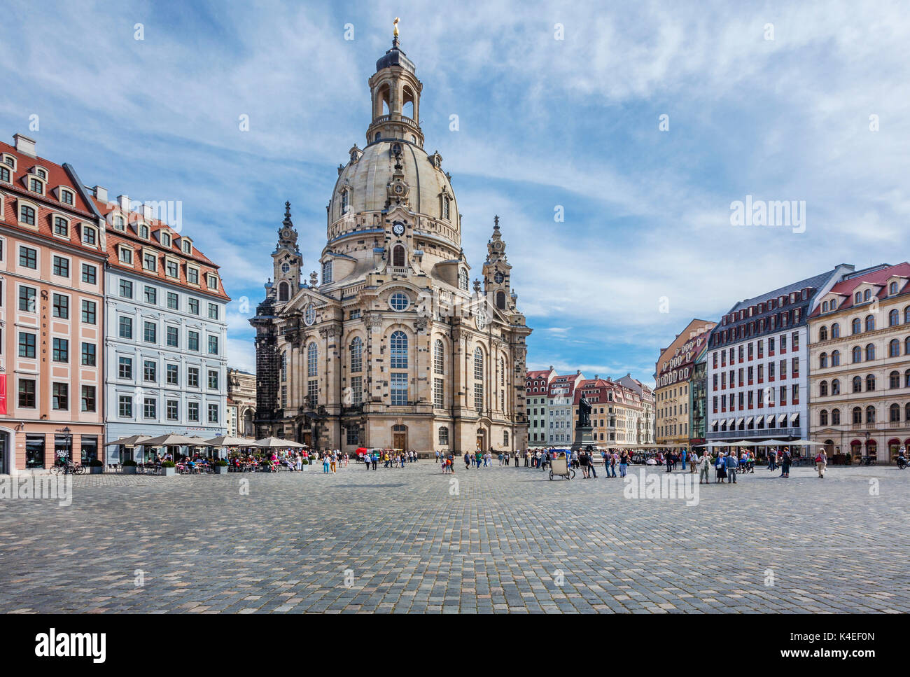 Allemagne, Saxe, Dresde, Place Neumarkt, vue de la reconstruction de la Frauenkirche de Dresde Banque D'Images