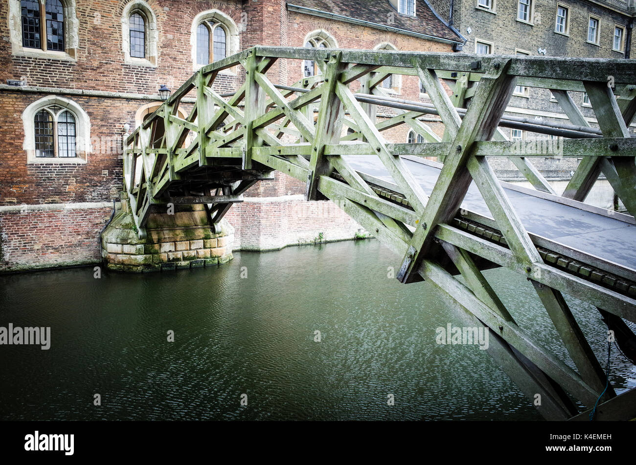 Le pont mathématique dans le Queens College, Université de Cambridge, Royaume-Uni. Conçu par William Etheridge et achevé en 1749, reconstruite en 1866 et 1905 Banque D'Images