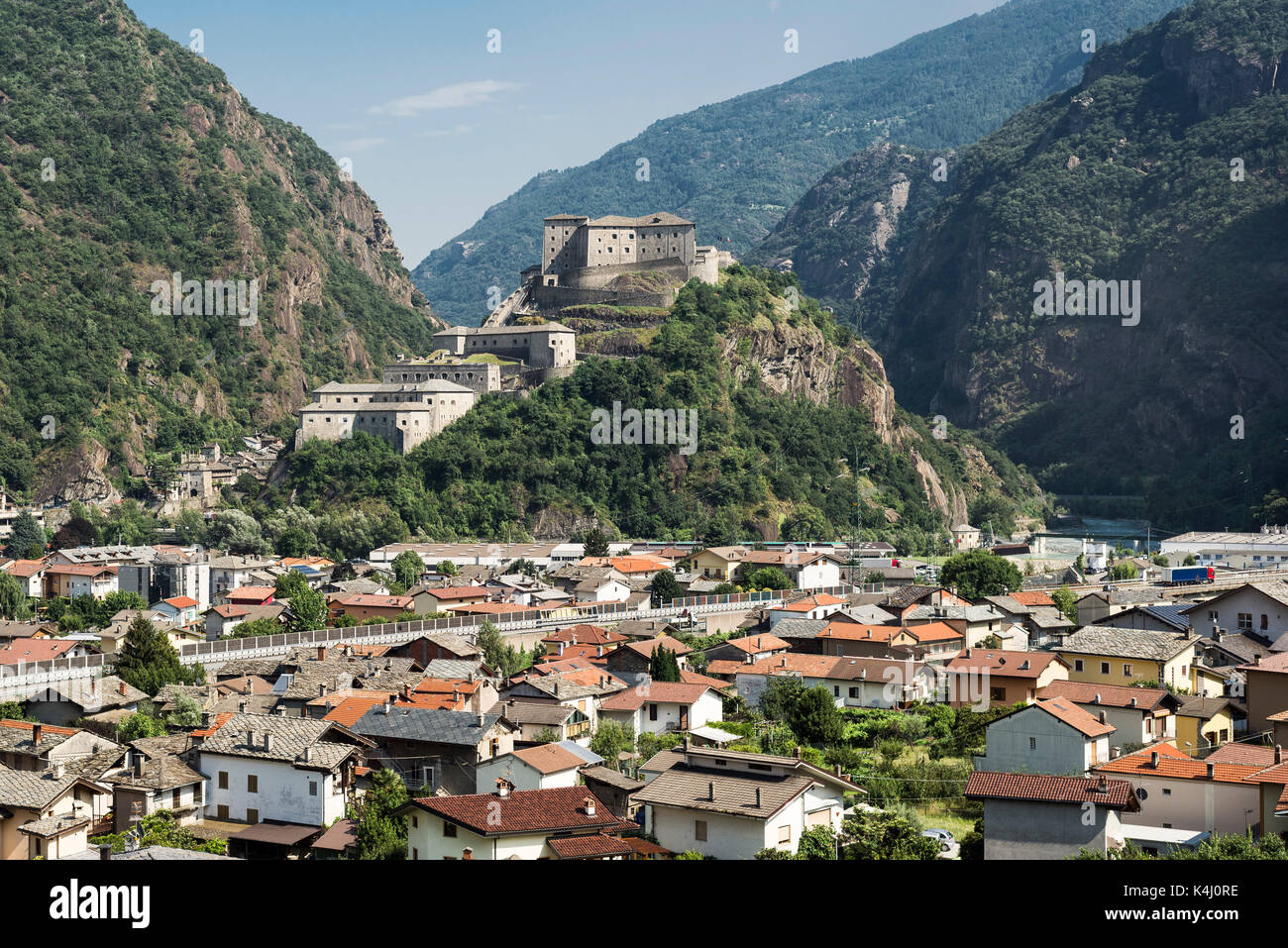 Bard forteresse dans la vallée d'aoste, hone, Val d'Aoste, région autonome vallée d'aoste, Italie Banque D'Images