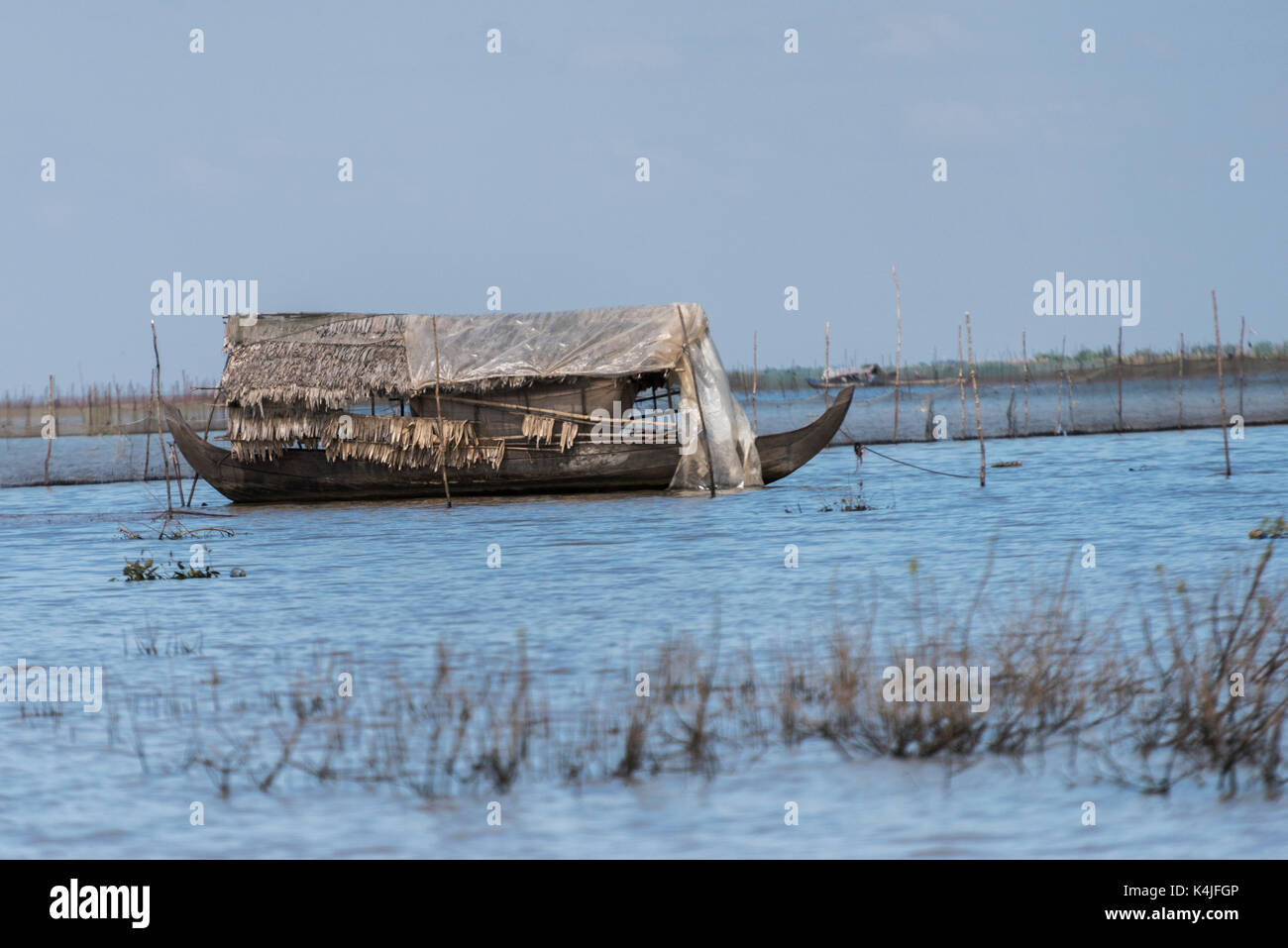 Dans la barque du lac Tonle Sap, Kampong phluk, Siem Reap, Cambodge Banque D'Images