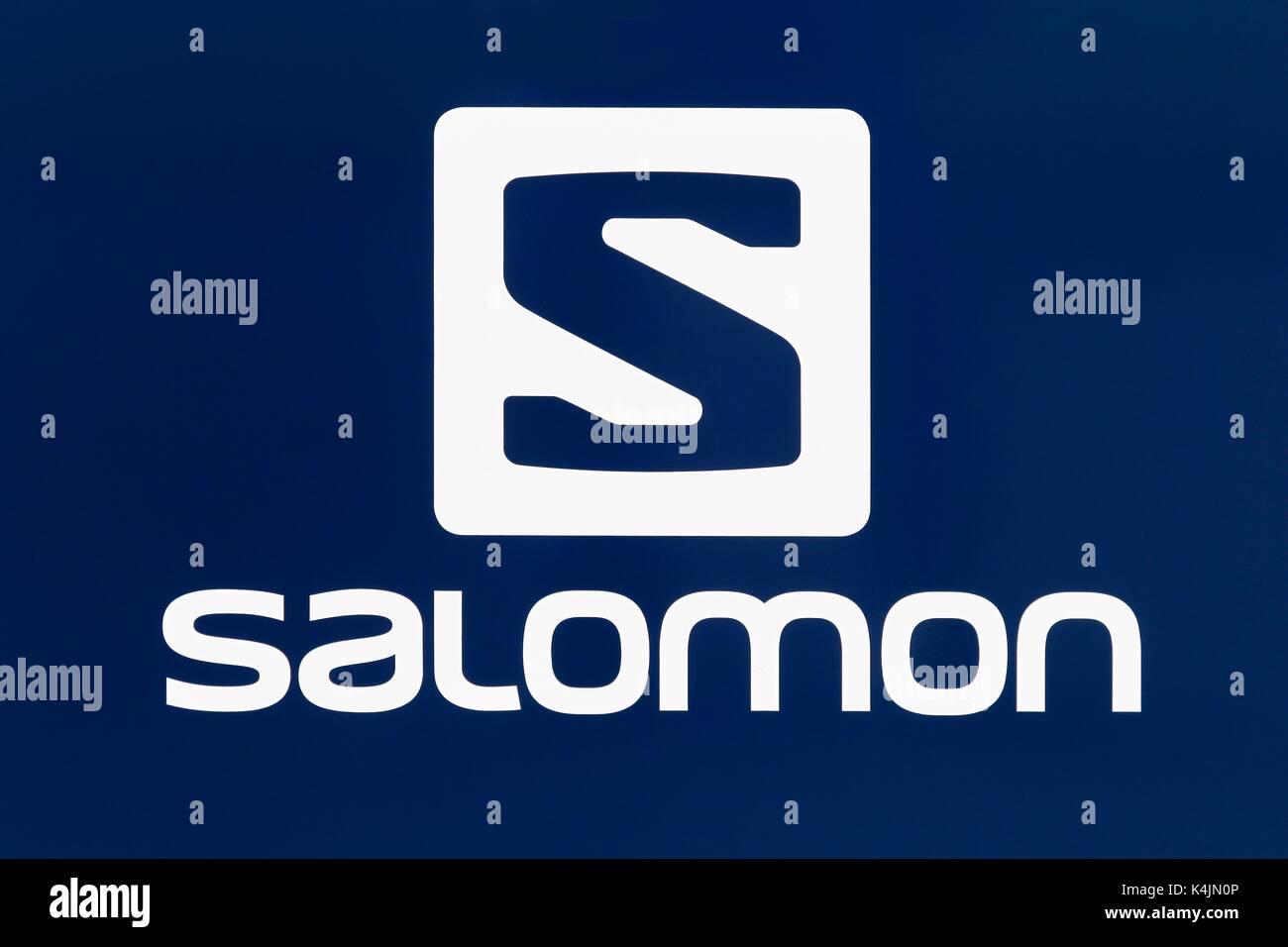 Logstor, Danemark - août 23, 2017 : Salomon logo sur un mur. Salomon est une entreprise de fabrication de matériel sportif qui a vu le jour à Annecy, France Banque D'Images